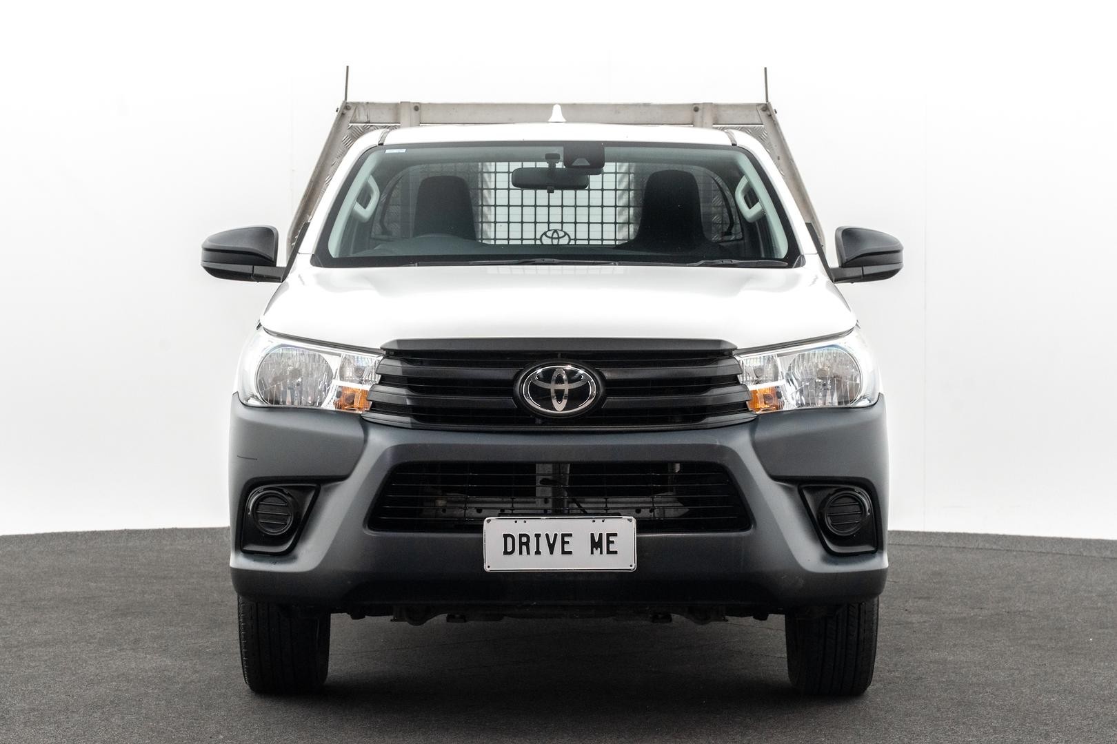 Toyota Hilux image 2