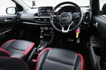 https://dvg-vehicle-assets.s3.amazonaws.com/1208593/cpng8omhxnwzrp8946jem9uho.jpg