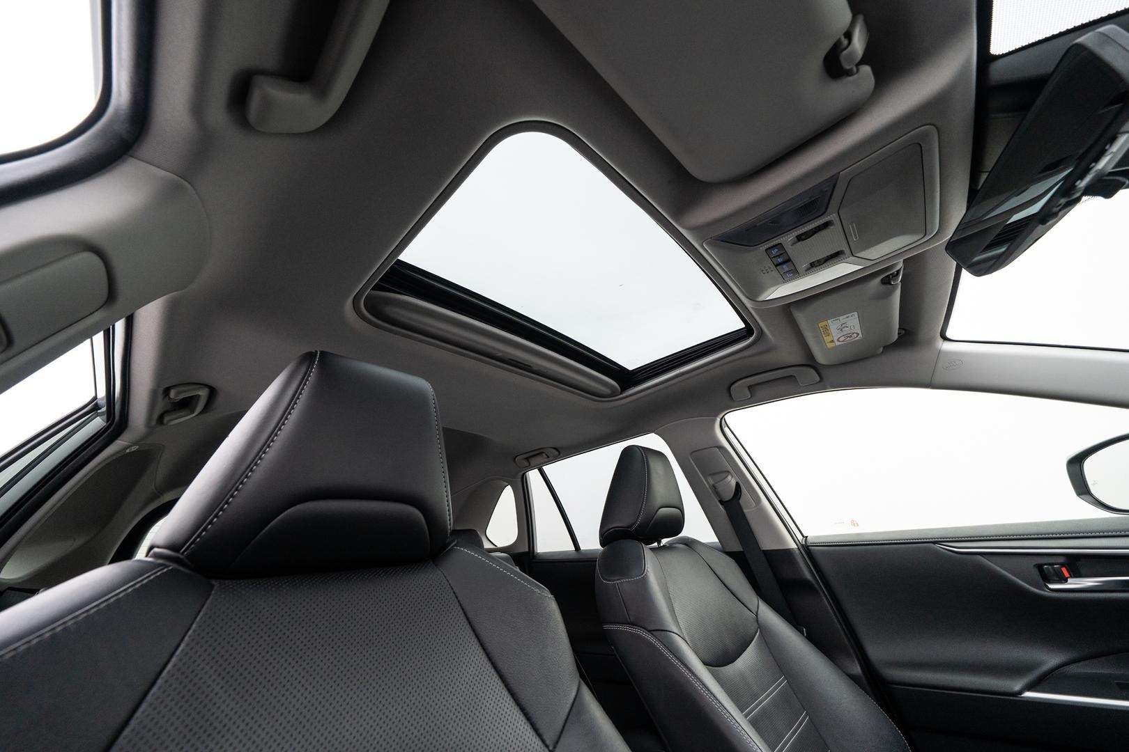 Toyota Rav4 image 4