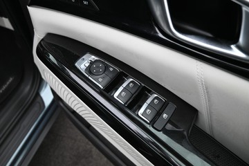 https://dvg-vehicle-assets.s3.amazonaws.com/1208599/5mxj1gyq4lsbfg6h2q5kqvvkg.jpg