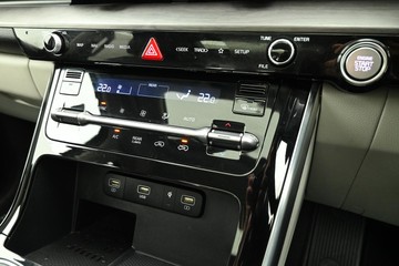 https://dvg-vehicle-assets.s3.amazonaws.com/1208599/b94liyc8kwccz2051v3x7s30a.jpg