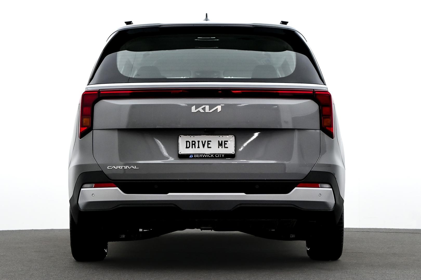 Kia Carnival image 3