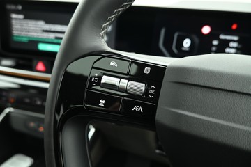https://dvg-vehicle-assets.s3.amazonaws.com/1208624/2kgvk8jgatyjctswspmcfh5r3.jpg