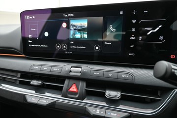 https://dvg-vehicle-assets.s3.amazonaws.com/1208626/9bbpqz4e8glgcj8wbw5bgg94h.jpg
