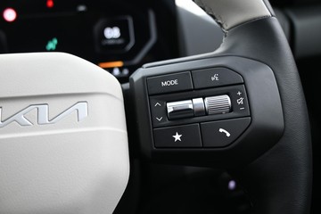 https://dvg-vehicle-assets.s3.amazonaws.com/1208626/cw8x1qcnwbi0w6fte0zgk3hy4.jpg