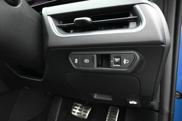 https://dvg-vehicle-assets.s3.amazonaws.com/1208627/4y7pxlh4vmpvvwvygatwa0osb.jpg