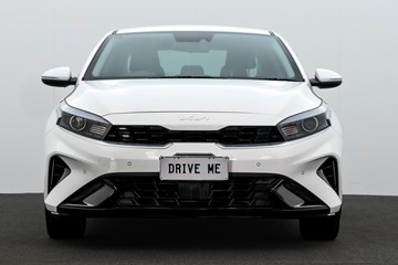 https://dvg-vehicle-assets.s3.amazonaws.com/1208632/48xzzch7gjtkvc7bb5cv7cj8w.jpg