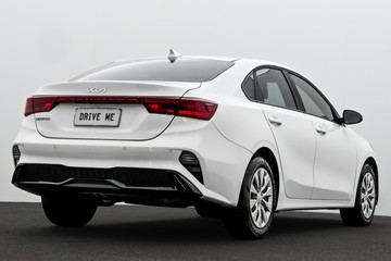 https://dvg-vehicle-assets.s3.amazonaws.com/1208632/6qfxnzq4y6vzmz9f2bflftiq3.jpg