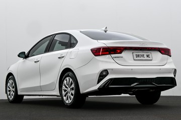 https://dvg-vehicle-assets.s3.amazonaws.com/1208632/wi9411dkedxzk90rxu7toi38.jpg