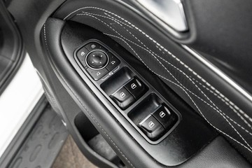https://dvg-vehicle-assets.s3.amazonaws.com/1208634/e37b6qu3giy2yjvs7b8aa4eqd.jpg