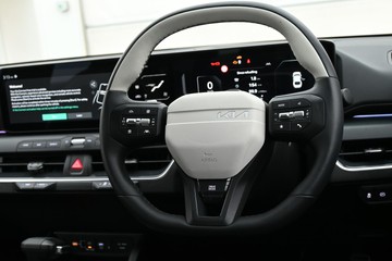 https://dvg-vehicle-assets.s3.amazonaws.com/1208651/bk5tjw8pkzq1618zw0z6nvx89.jpg