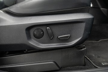 https://dvg-vehicle-assets.s3.amazonaws.com/1208672/1map2zpov9xdfq3t933dpf99k.jpg