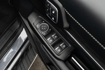 https://dvg-vehicle-assets.s3.amazonaws.com/1208672/6cjcos0lgnbw36o1t1kaamk5t.jpg