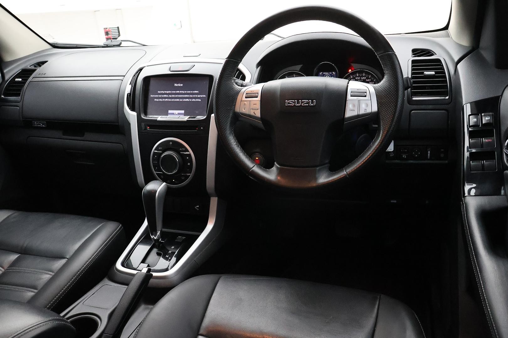 Isuzu Mu-x image 4