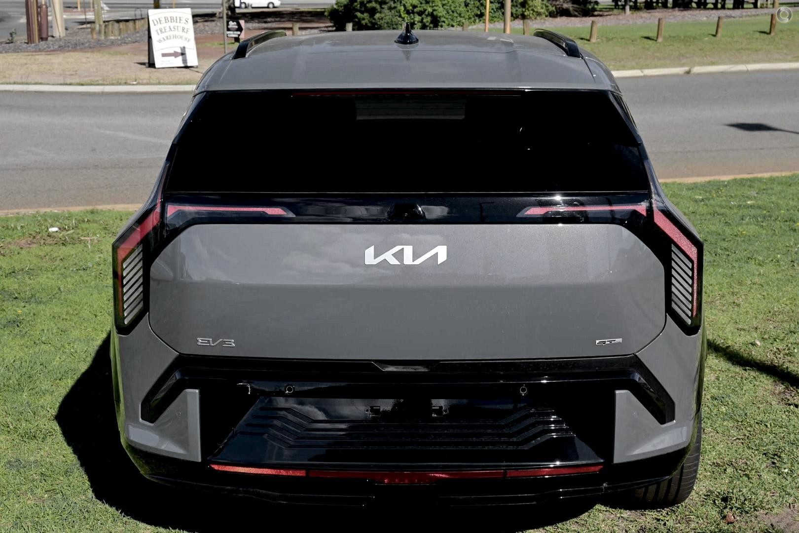 Kia Ev3 image 3