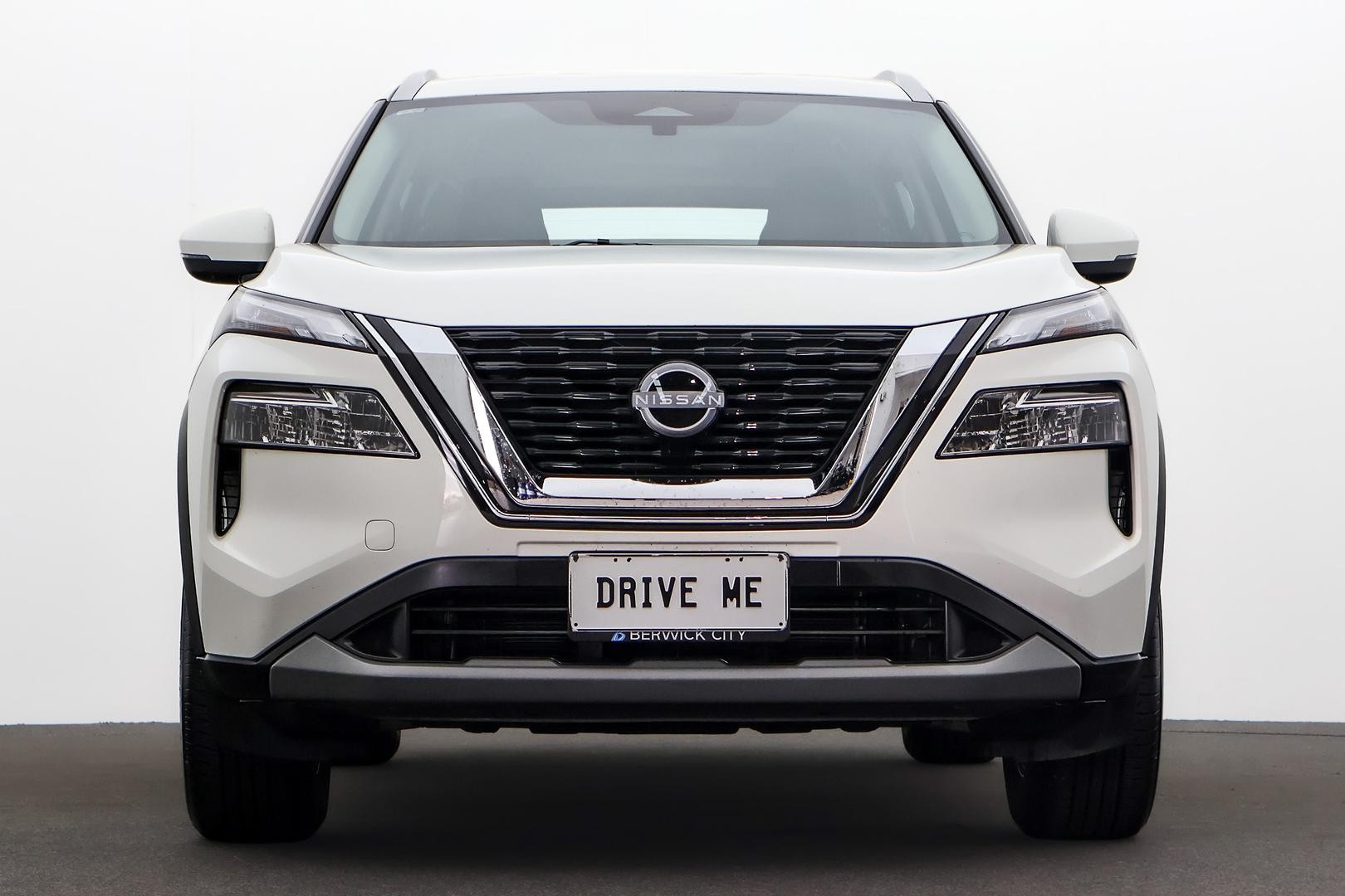Nissan X-trail image 2