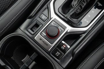 https://dvg-vehicle-assets.s3.amazonaws.com/1208731/ak120f2xm8m0j31s4ukgw9dut.jpg