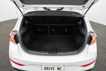 https://dvg-vehicle-assets.s3.amazonaws.com/1208752/7wj9a2tmq75q2intn9hq09899.jpg