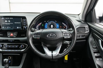 https://dvg-vehicle-assets.s3.amazonaws.com/1208752/8cms6h0hmc1ixqtshhebqh6jj.jpg