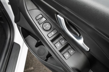 https://dvg-vehicle-assets.s3.amazonaws.com/1208752/8tmh4rcq3lldbnr8wwx8uxl4h.jpg