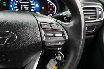 https://dvg-vehicle-assets.s3.amazonaws.com/1208752/cmd7ygfw3onvngi4u1phtk04t.jpg