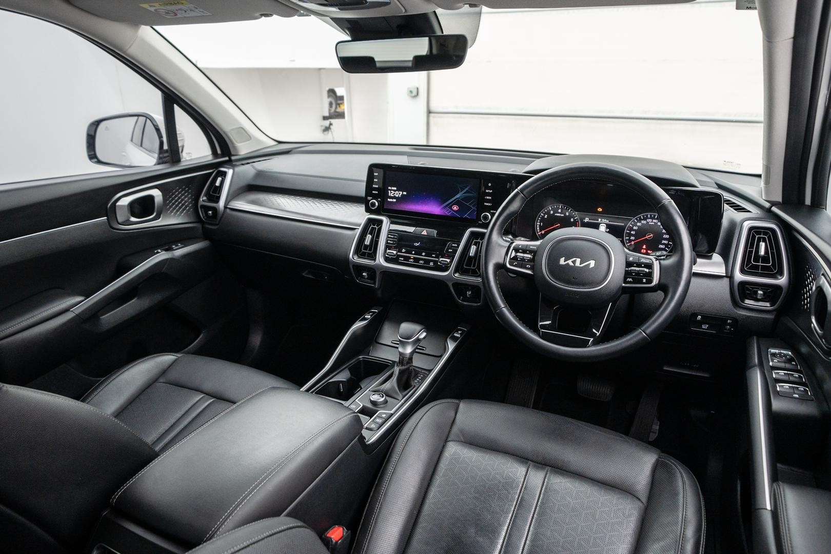 Kia Sorento image 4