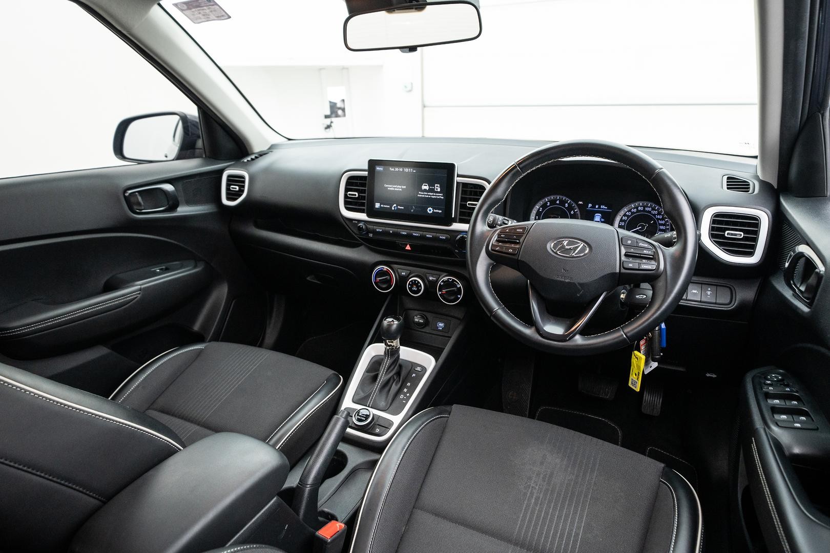 Hyundai Venue image 4