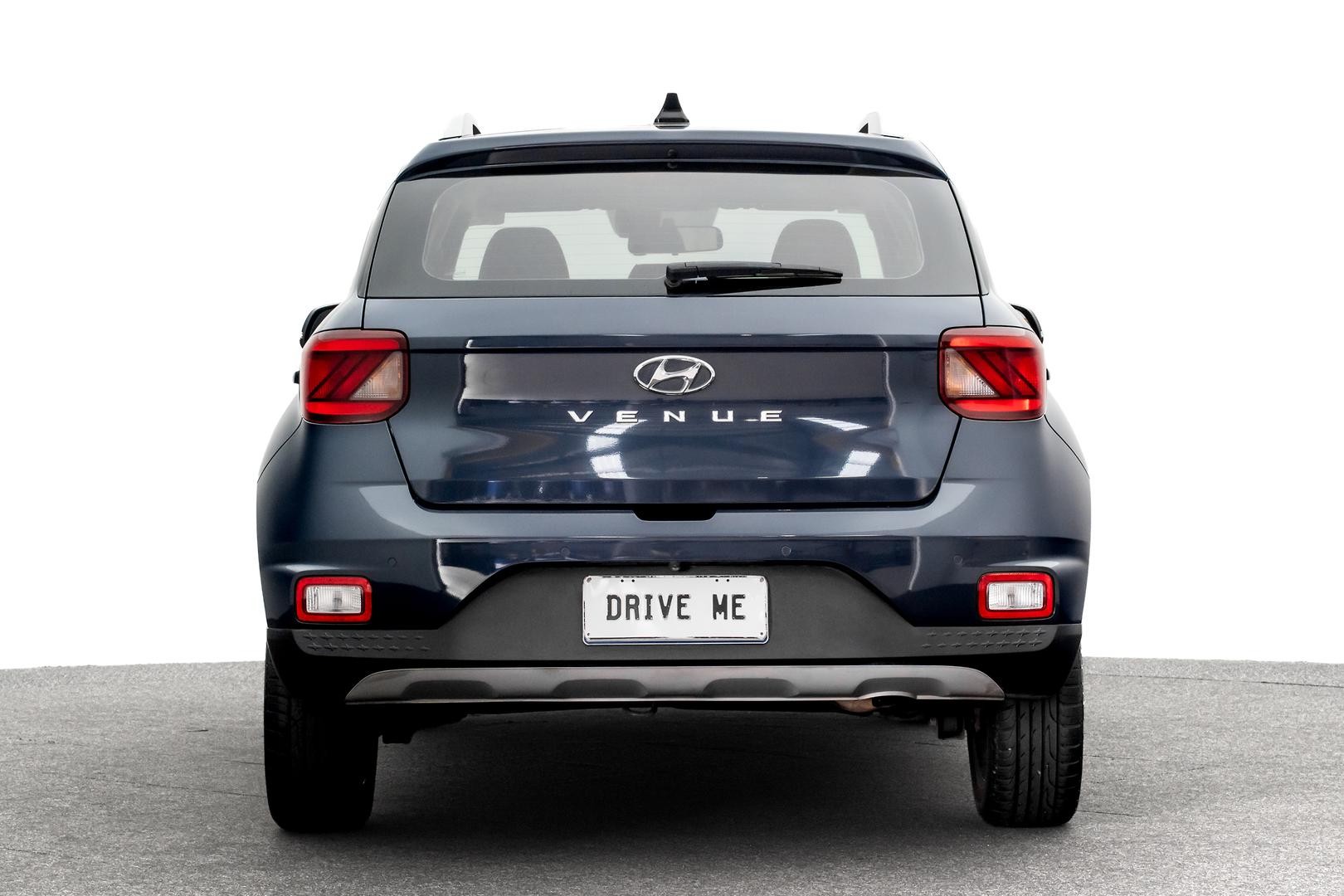 Hyundai Venue image 3