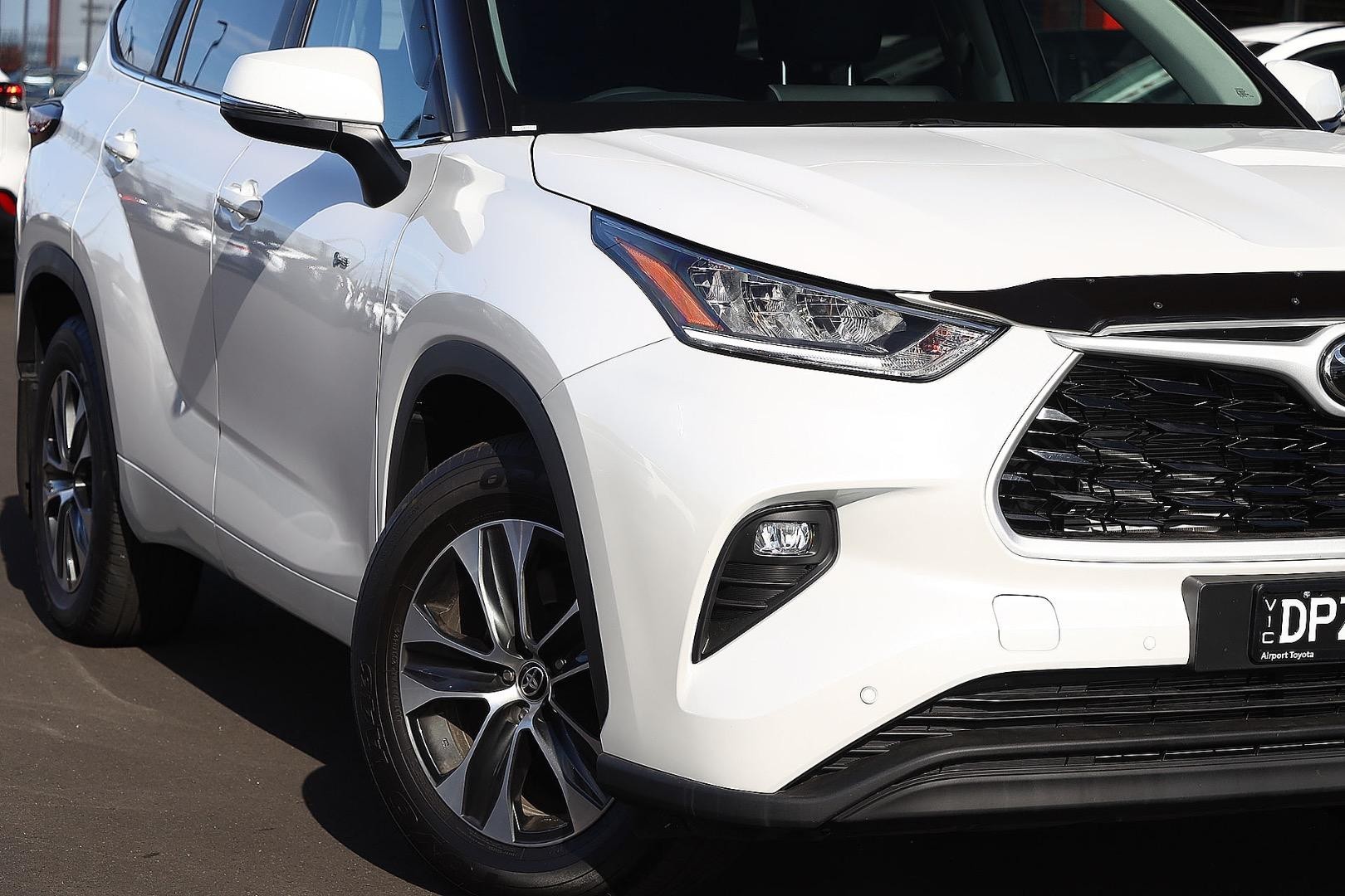Toyota Kluger image 2