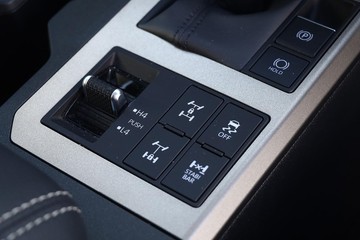 https://dvg-vehicle-assets.s3.amazonaws.com/12222925/8gsxgimwdx8geqaa9t1qvq1nr.jpg