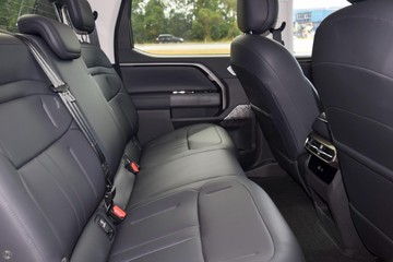 https://dvg-vehicle-assets.s3.amazonaws.com/122798/0p7v1ux2alszc6w1aum8u4ny1.jpg