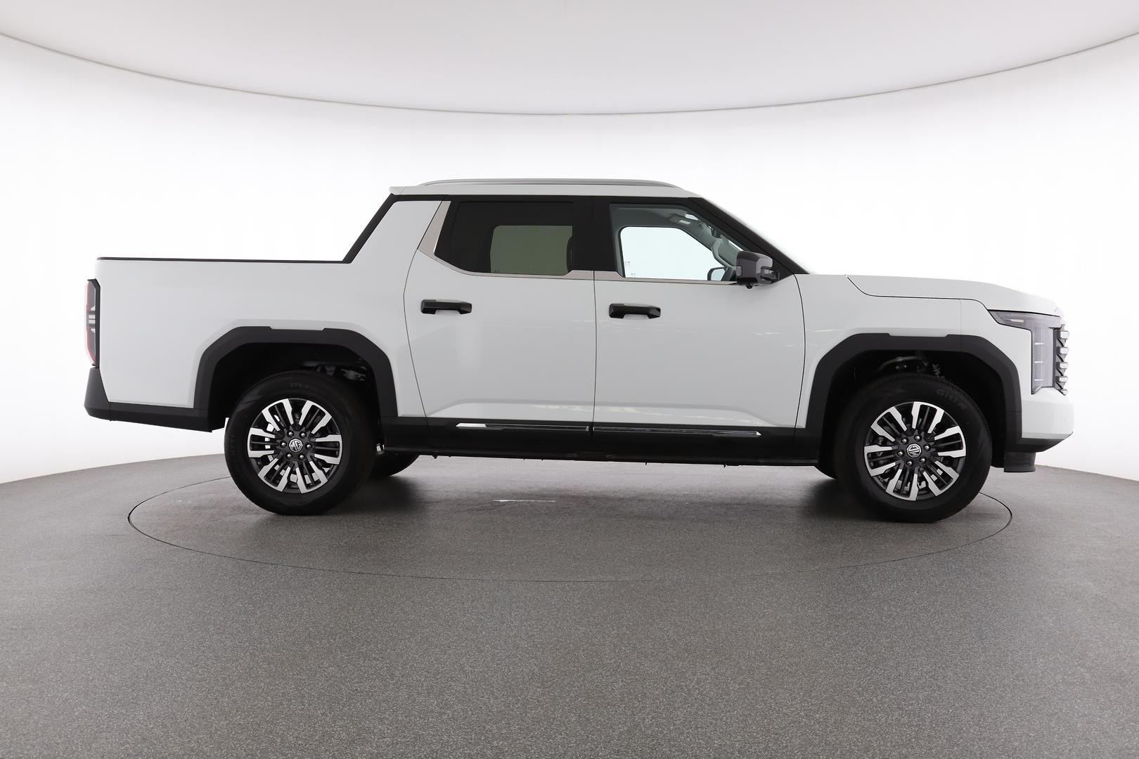 MG U9 image 2