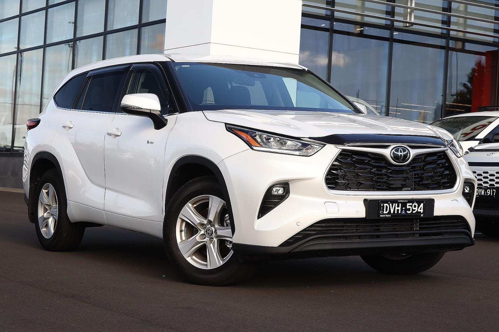 Toyota Kluger image 1