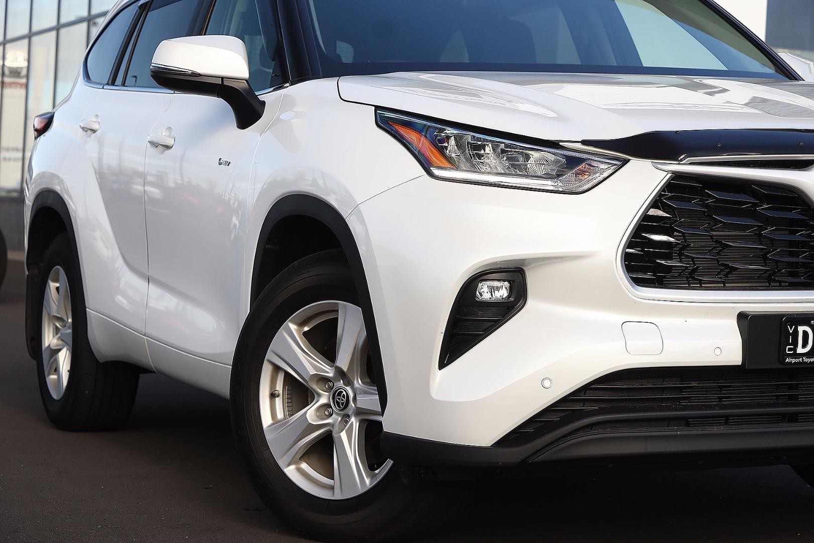 Toyota Kluger image 2