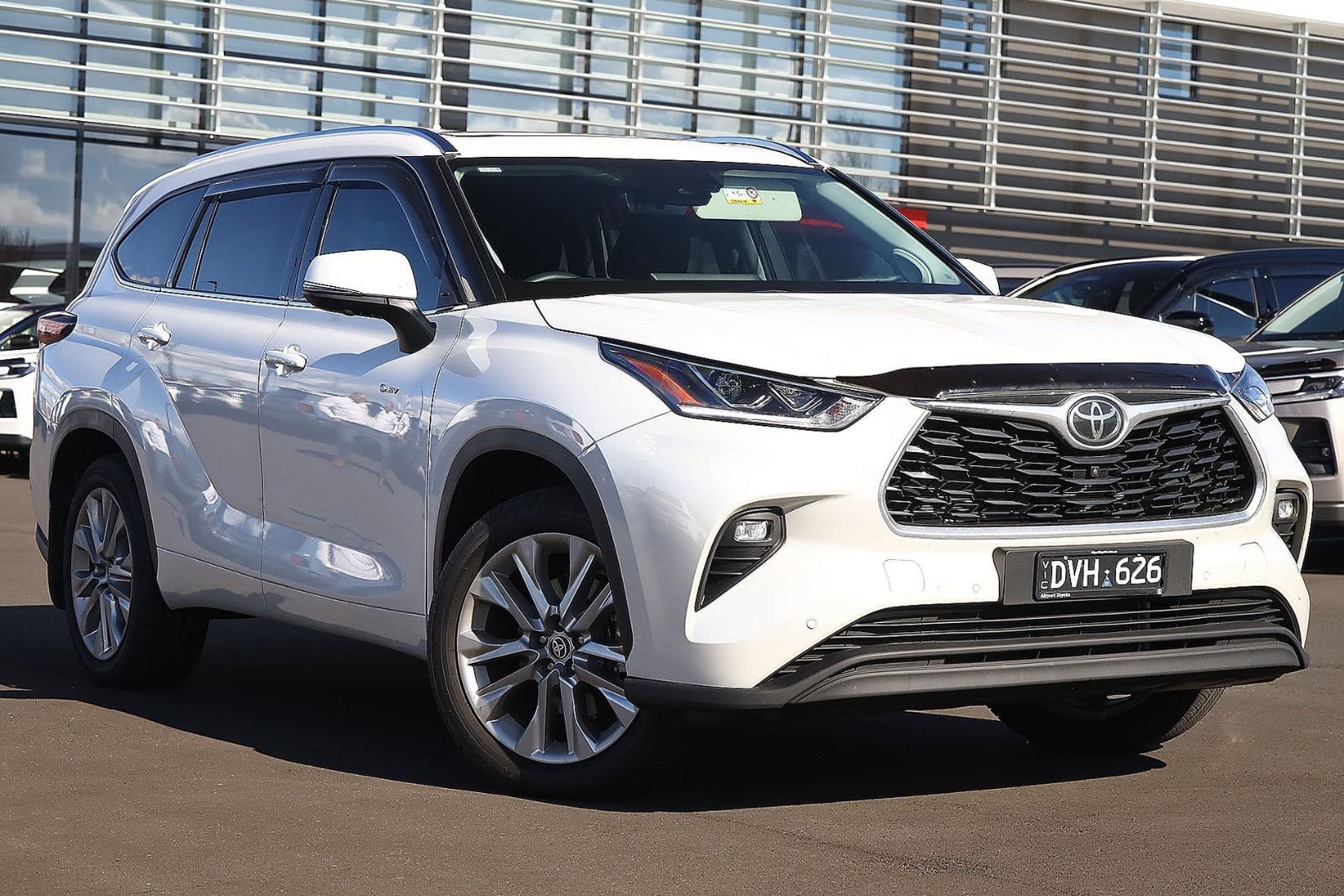 Toyota Kluger image 1
