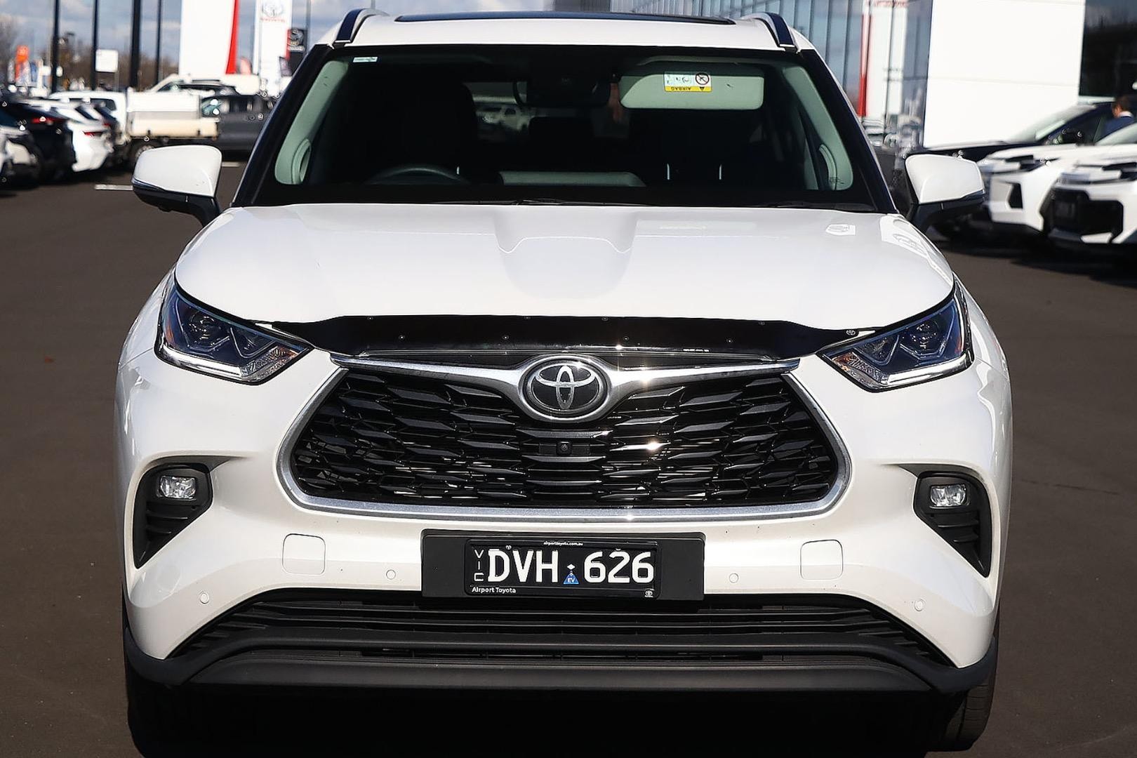 Toyota Kluger image 4