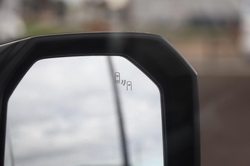 https://dvg-vehicle-assets.s3.amazonaws.com/12584316/1s2n56i0dar5xliltbzyvxux0.jpg