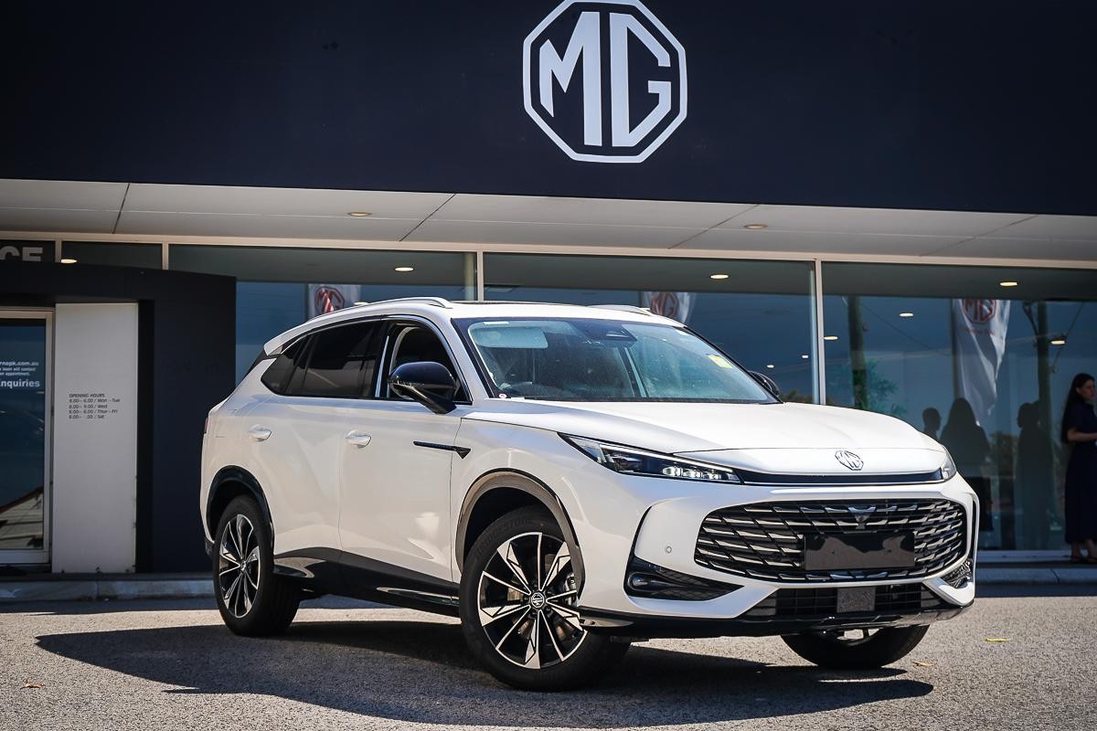 MG Hs image 2