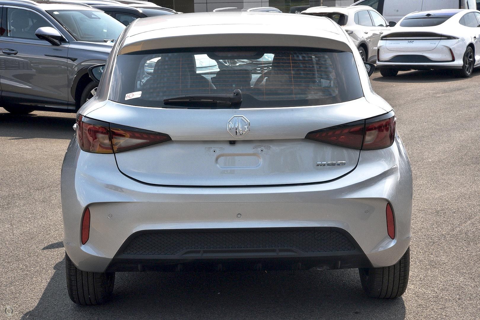 MG Mg3 image 3