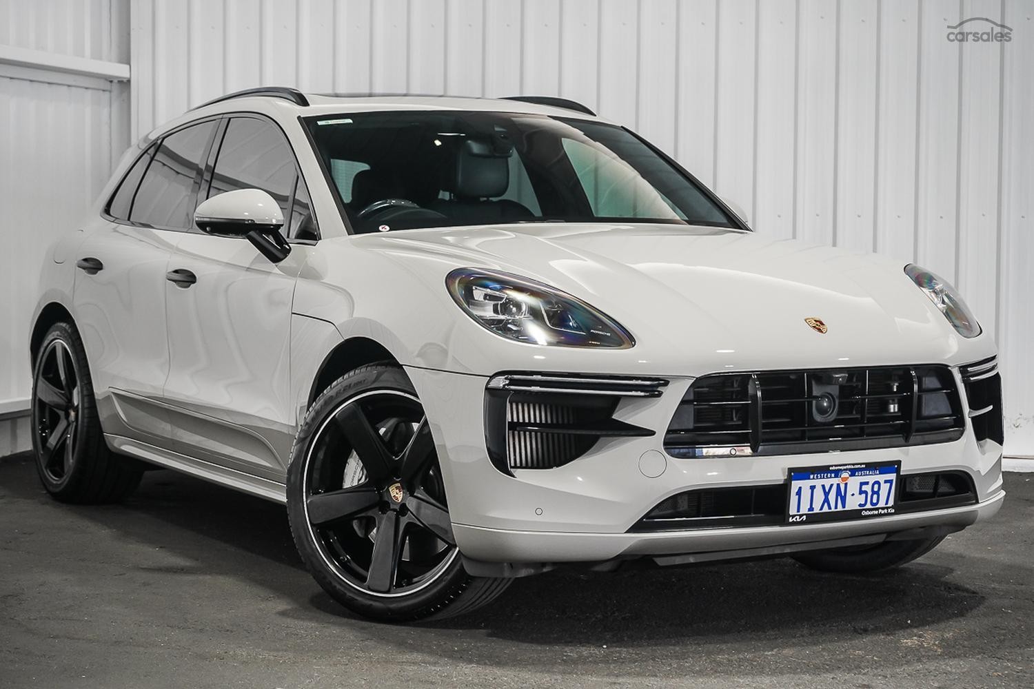 Porsche Macan image 1