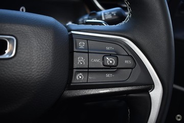 https://dvg-vehicle-assets.s3.amazonaws.com/1306548/6eghm0vlypd9q30e1atsymyp2.jpg
