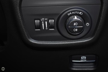 https://dvg-vehicle-assets.s3.amazonaws.com/1306548/ayi9hpkzx5szn76gjlbxy28r.jpg