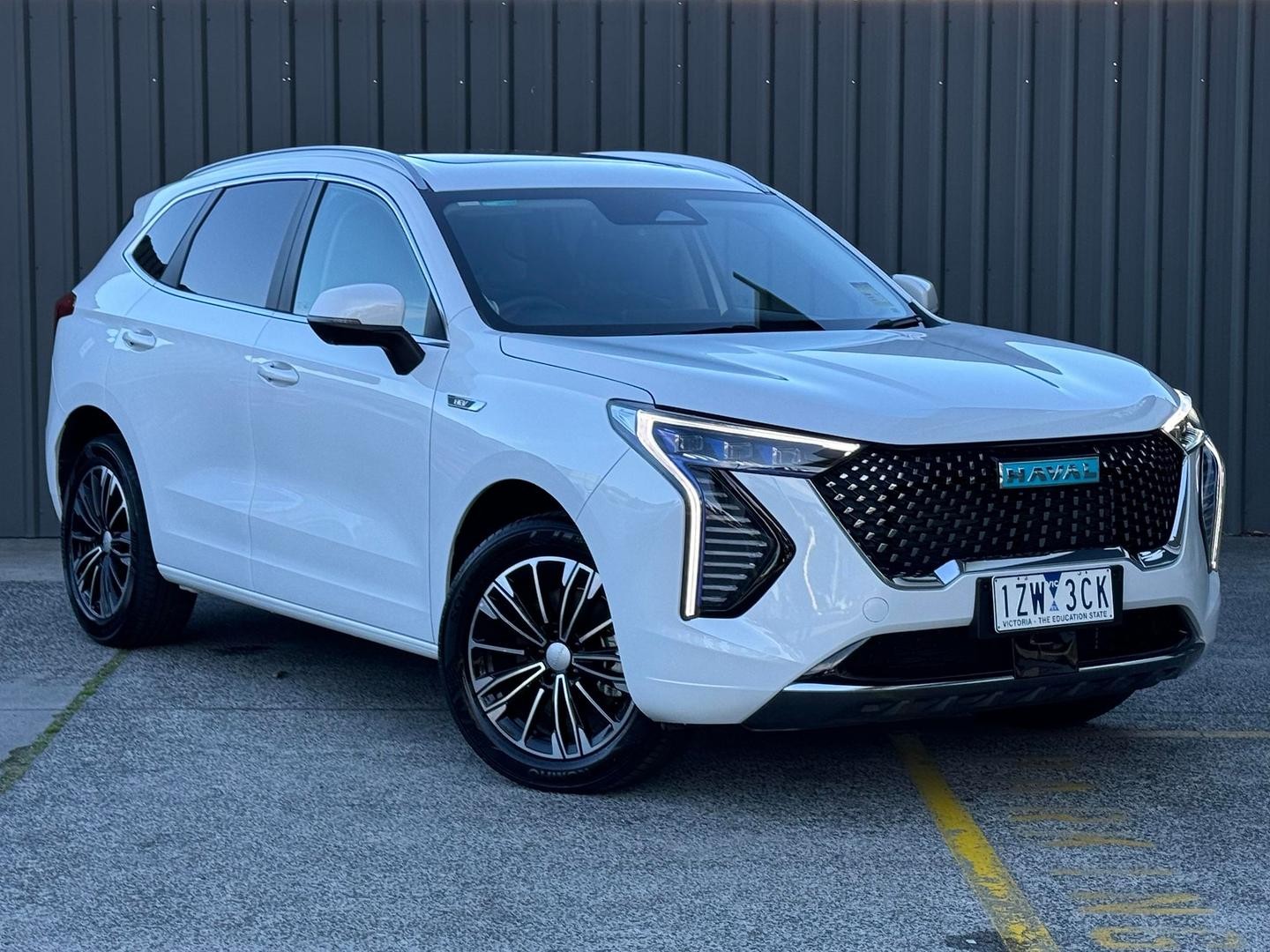 Gwm Haval Jolion image 1