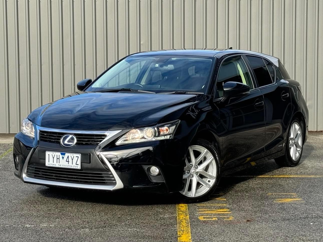 Lexus Ct image 3