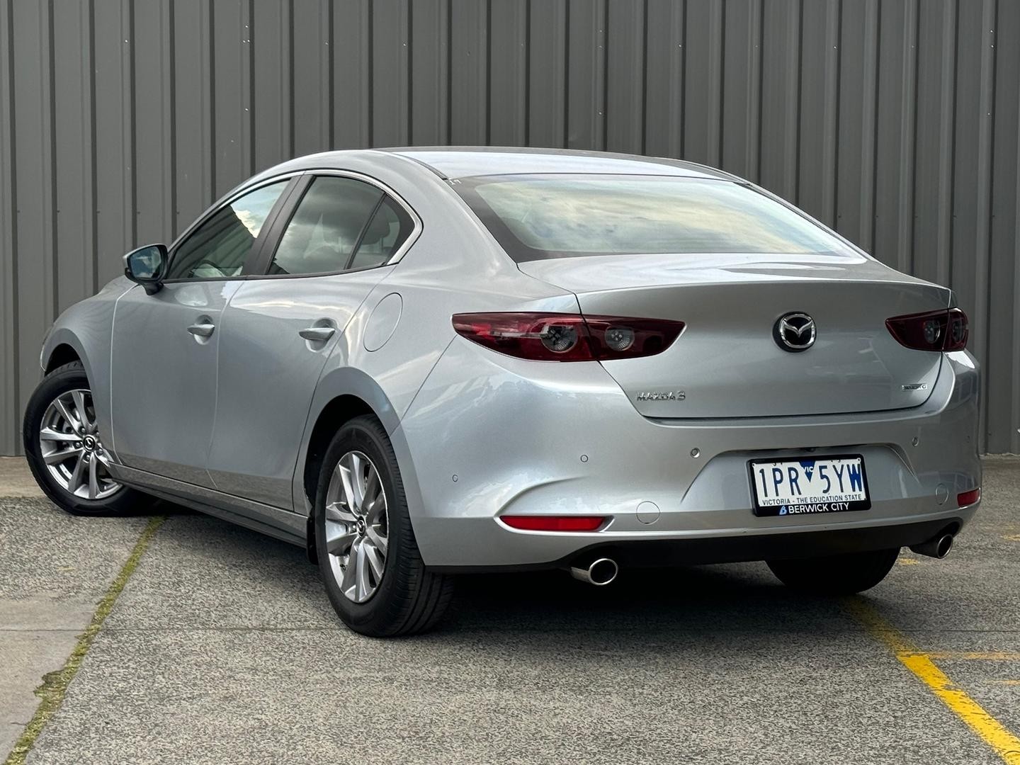 Mazda 3 image 3