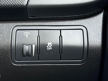 https://dvg-vehicle-assets.s3.amazonaws.com/1307006/cgo4p7pposuchhs5gsvwhe16n.jpg