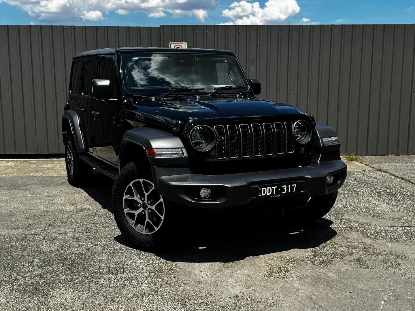 Jeep Wrangler image 1