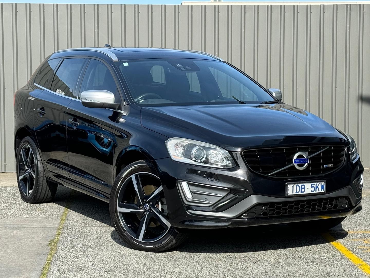 Volvo Xc60 image 1