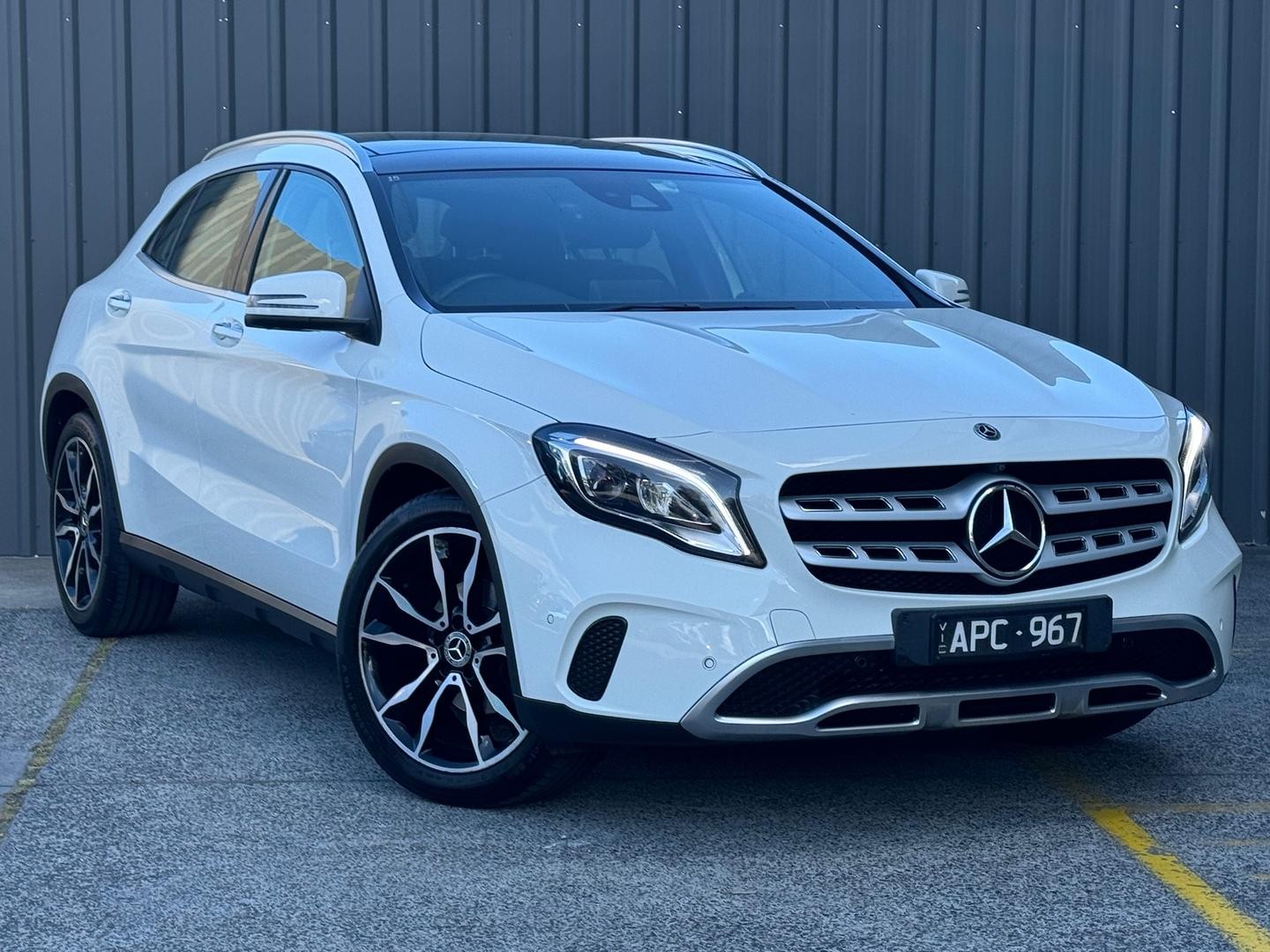 Mercedes Benz Gla-class image 1