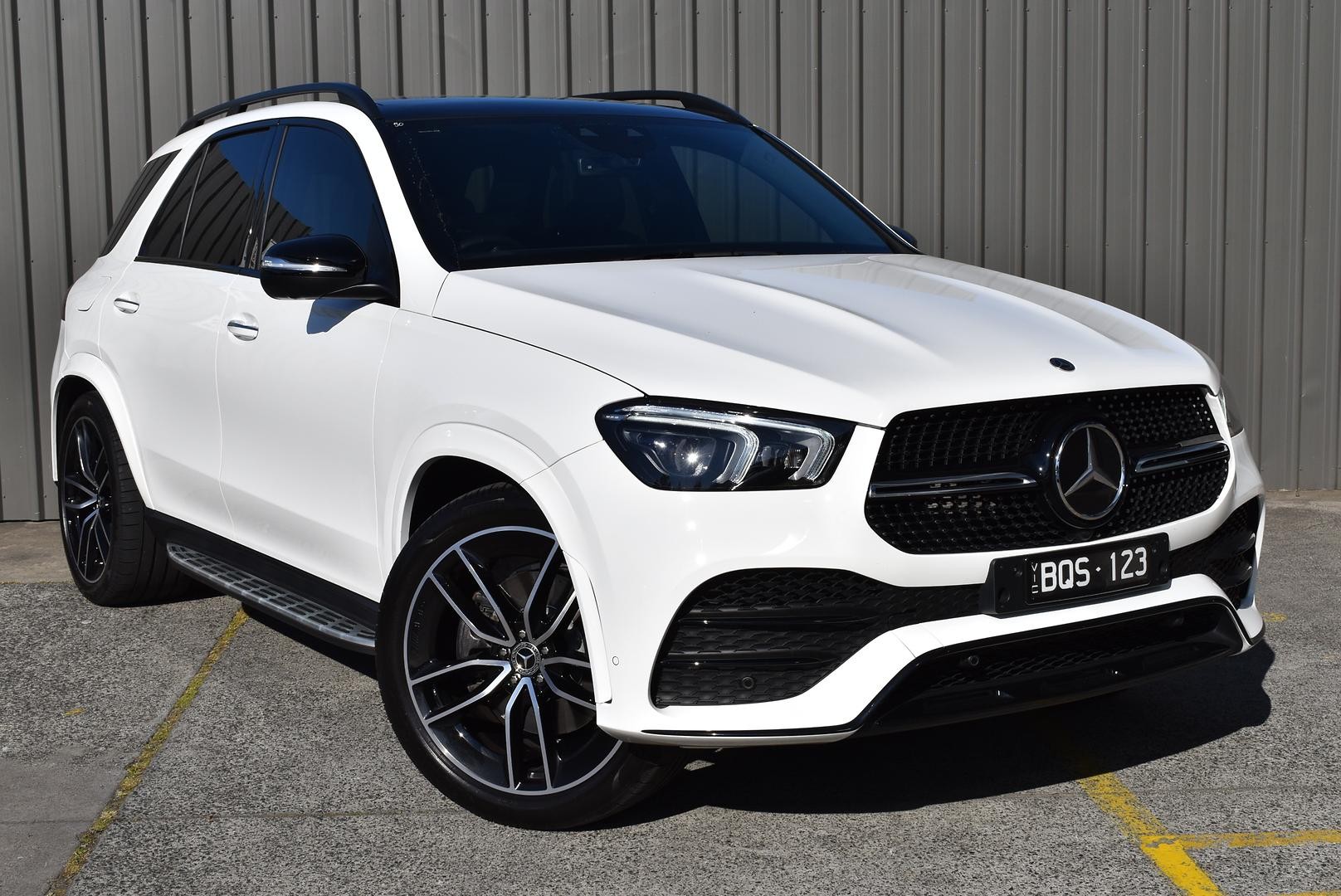 Mercedes Benz Gle-class image 1